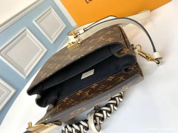 Official oldcobbler LOUIS VUITTON POCHETTE METIS 0607